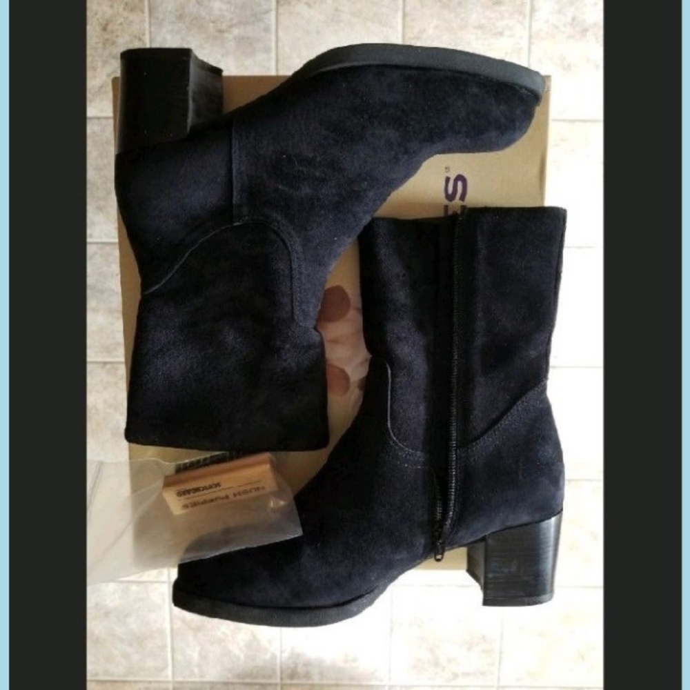 Black suede hush puppies zip side boots size 9 W